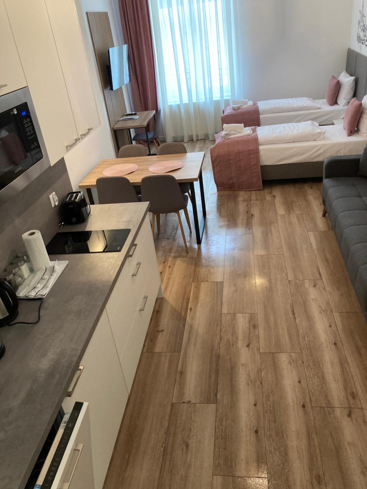 Aviendo Old Town Apartments วรอตซวาฟ ภายนอก รูปภาพ